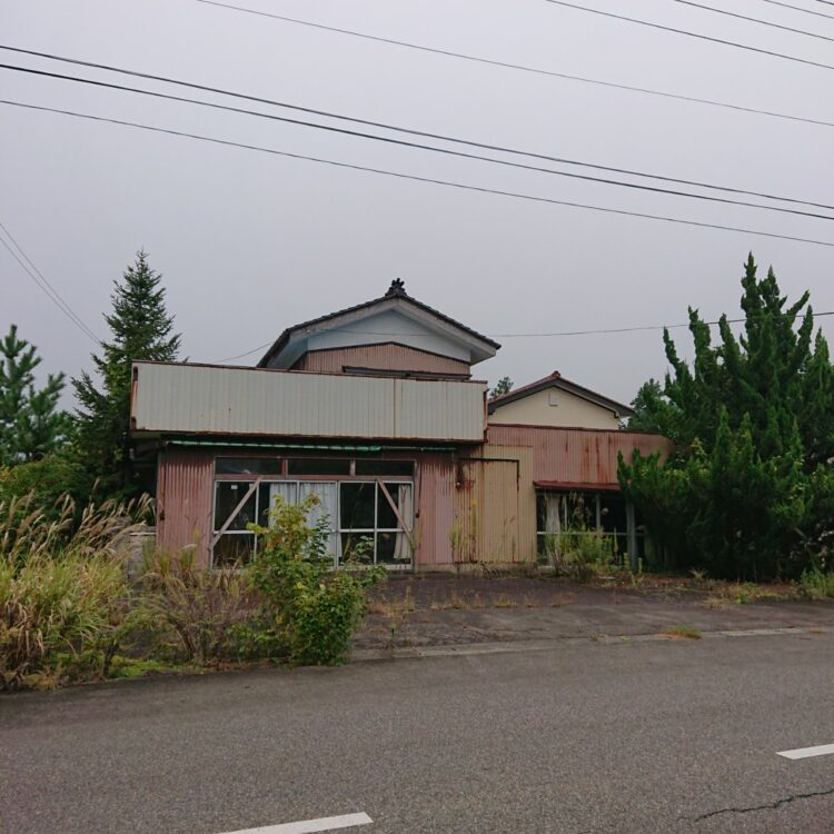 売地　鶴岡市大山