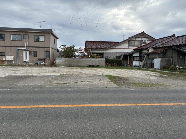 売地　鶴岡市羽黒町荒川